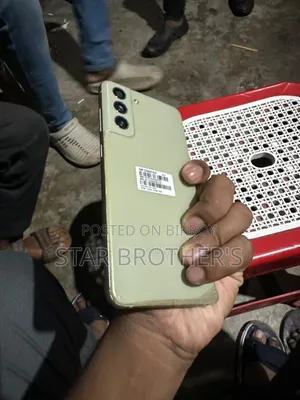 স্যামসাং গ্যালাক্সি এস২১ এফই ৫জি ২৫৬ জিবি হলুদ