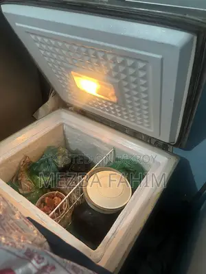 ফ্রিজটি বিক্রি করা হবে