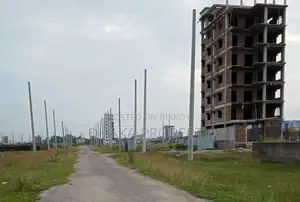 Nearby Park 3 Katha East at Sector-17/H
