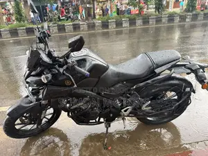 Yamaha 2022 Black
