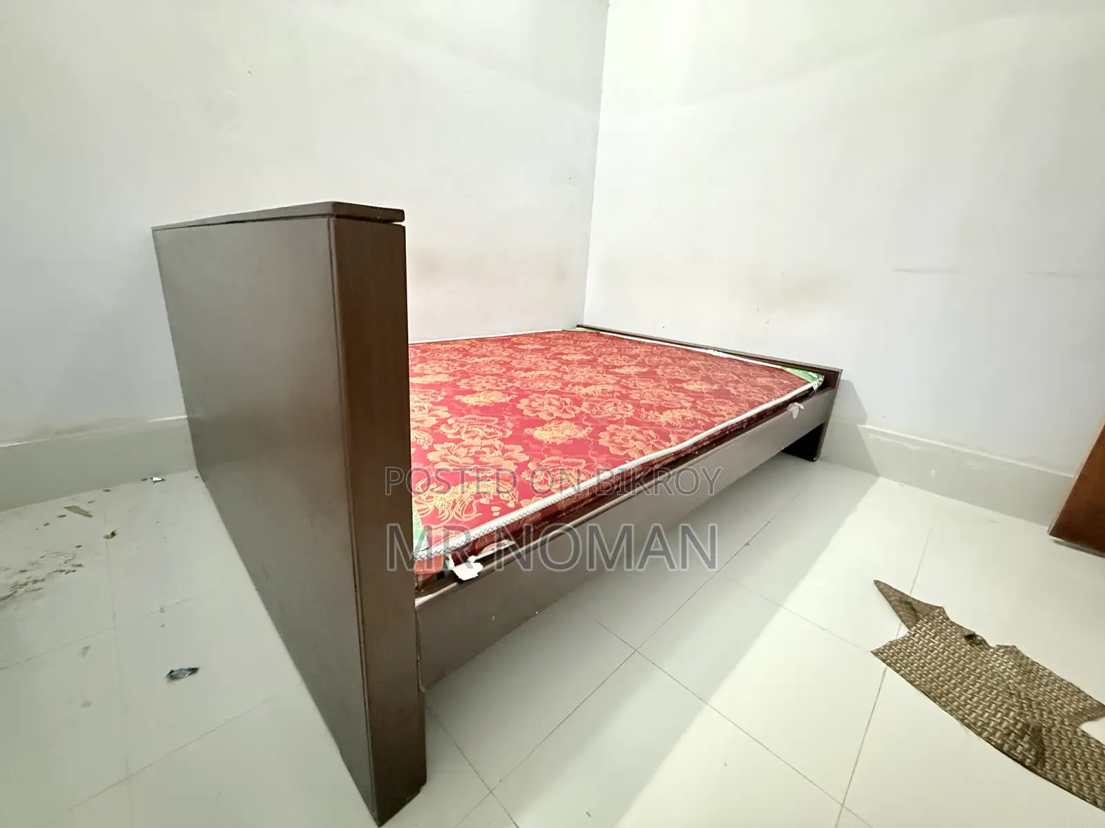 5x7 Feet Bed With Mattress 2 Months Used Like New