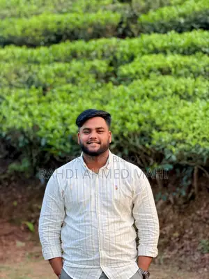 জরুরী একজন অভিজ্ঞ ড্রাইভার পদে নিয়োগ