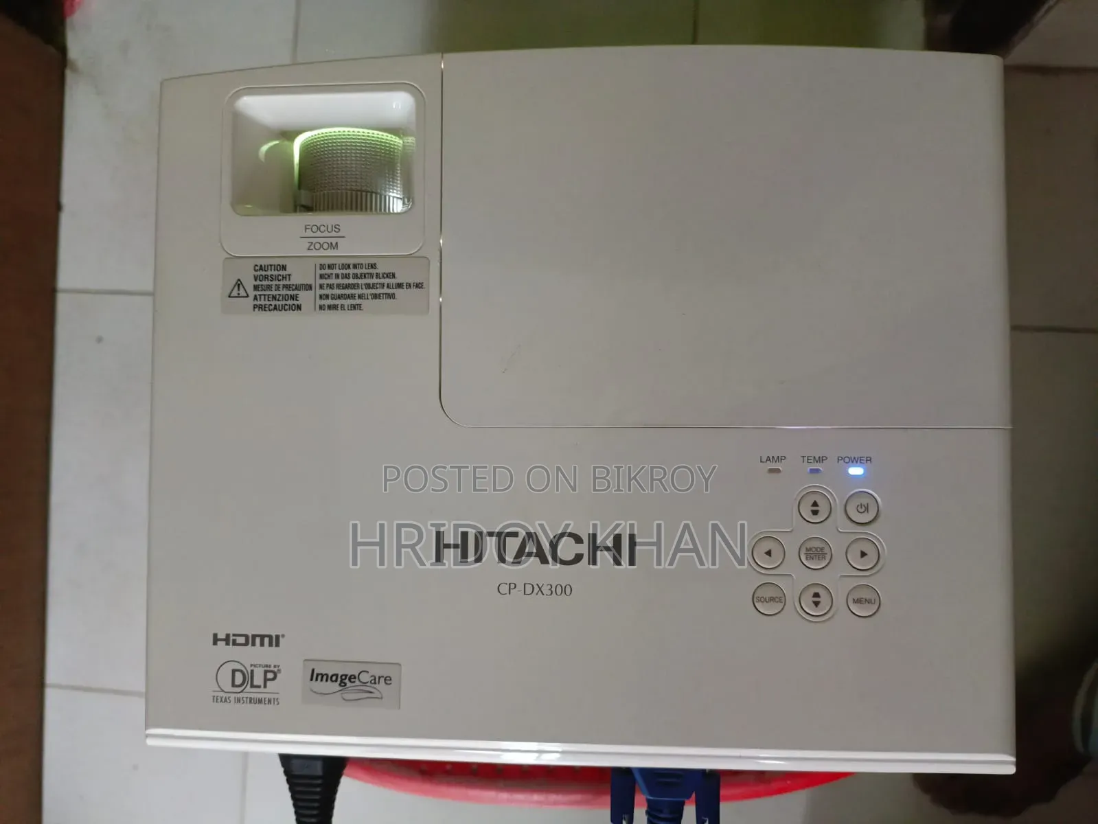 HITACHI CP-DX300 Projector New Condition