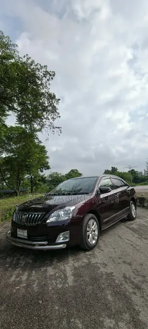 Toyota Premio 1.5 L 2015 Maroon