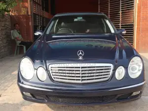 Mercedes-Benz E240 2005 Black