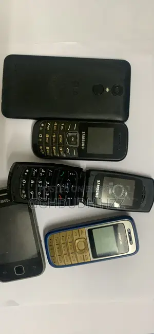মোবাইল ফোন ব্ল্যাক