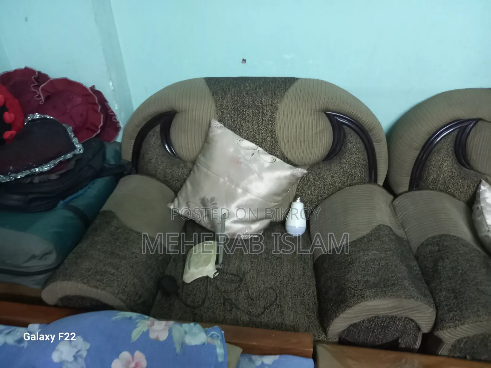 Sofa set 2 2 1 and a divan