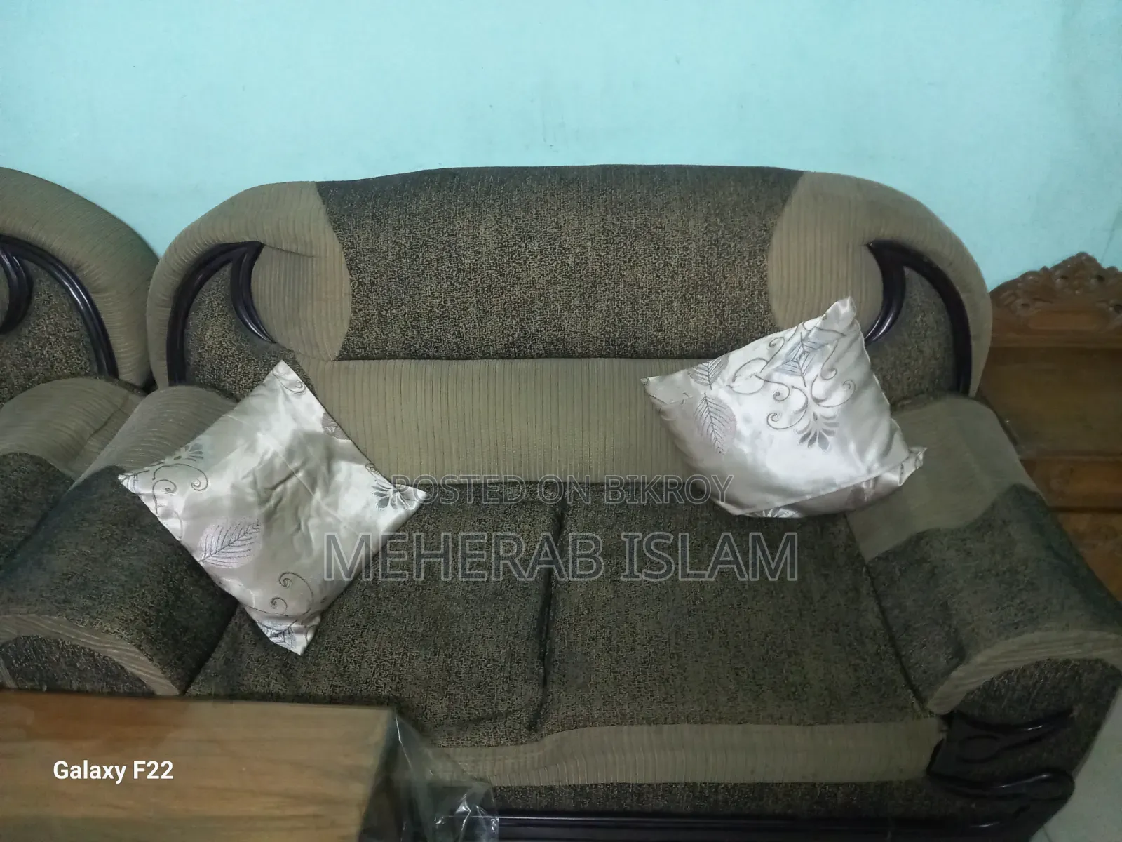 Sofa set 2 2 1 and a divan
