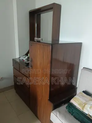কাস্টম মেইড কাঠের ড্রেসার