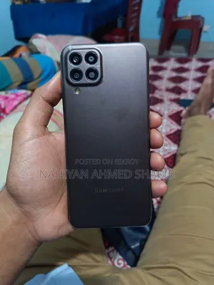 স্যামসাং গ্যালাক্সি এম৩৩ ৫জি ১২৮ জিবি ব্ল্যাক