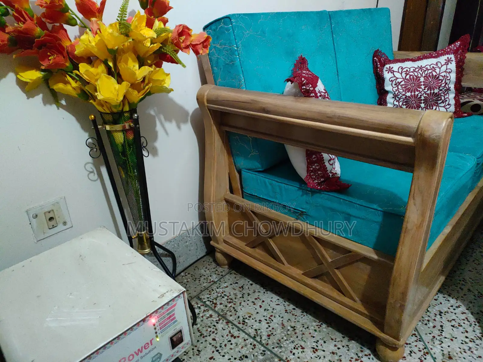 কাঠের আসবাবপত্র (সেগুন কাঠের কোচ)