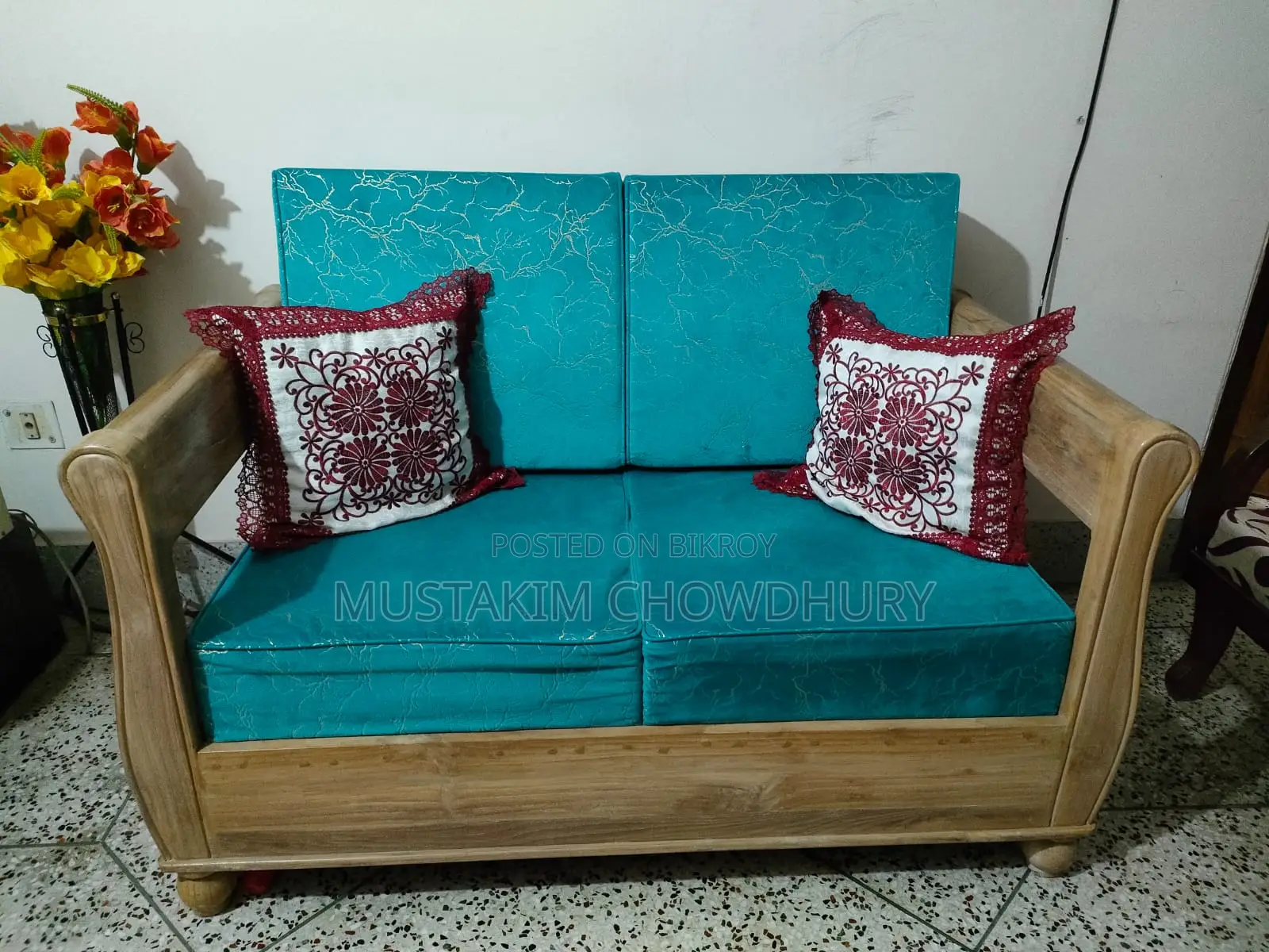 কাঠের আসবাবপত্র (সেগুন কাঠের কোচ)
