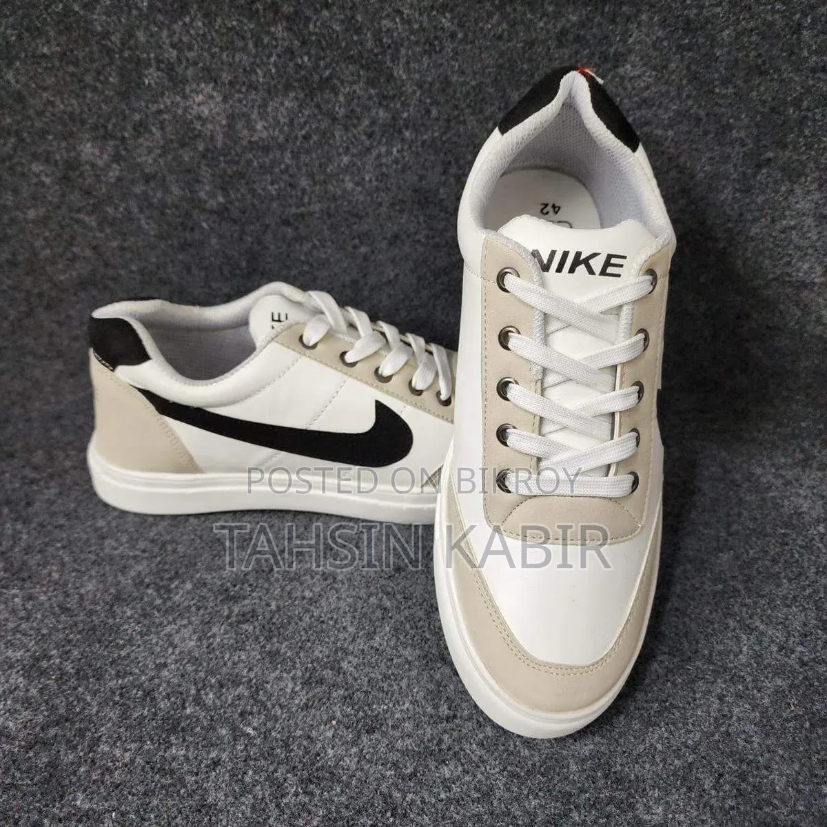 Lavish Indulgent Hot Collection Stylish and Exclusive Sneakers
