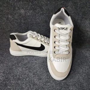 Lavish Indulgent Hot Collection Stylish and Exclusive Sneakers