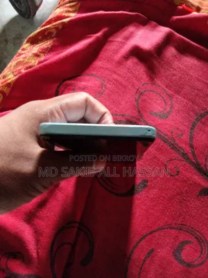 রিয়েলমি নোট ৫০ ১২৮ জিবি