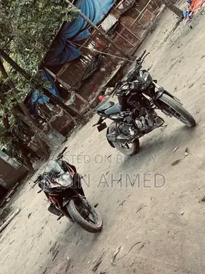 সুজুকি জিক্সার এসএফ ২০১৬ কালো