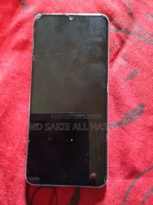 রিয়েলমি নোট ৫০ ১২৮ জিবি