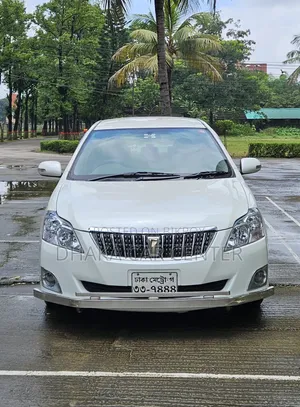 টয়োটা প্রিমিও ২০১০ পার্ল
