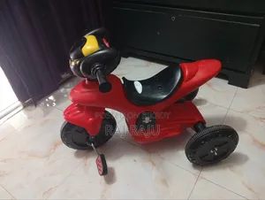 খেলনা গাড়ি