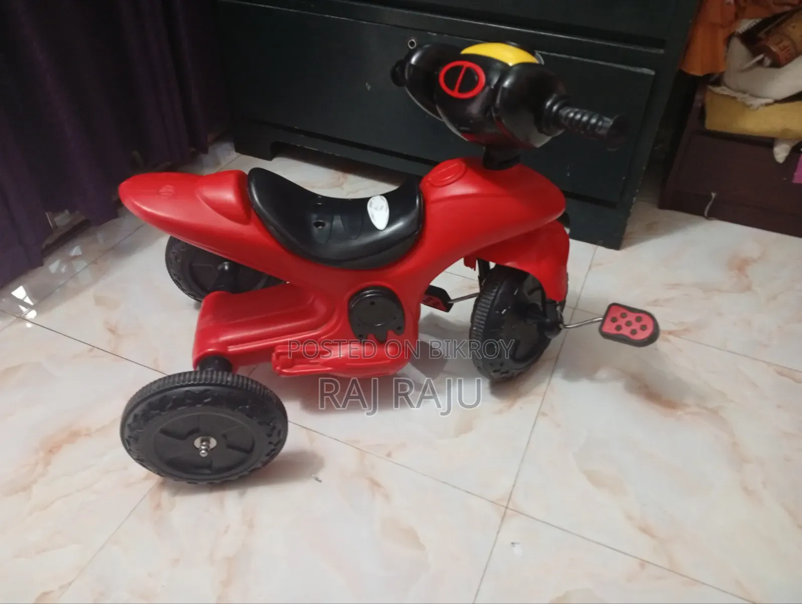 খেলনা গাড়ি