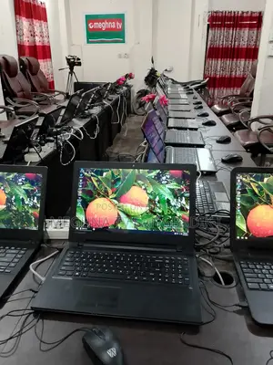 ল্যাপটপ এইচপি ৪ জিবি ইন্টেল এসএসডি ৫০০ জিবি
