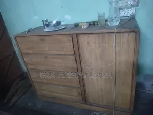 সেগুন কাঠের দরজা