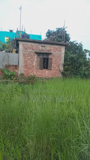 ১.৫ কাঠা ডেমরা, ঢাকা, মৌজা: পয়টি-১৭