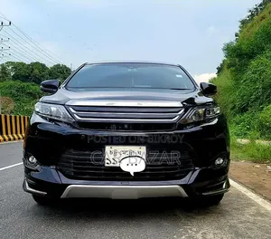 Toyota Harrier 2.0 2014 Black