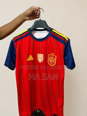 স্পেন ২ স্টার চ্যাম্পিয়ন জার্সি