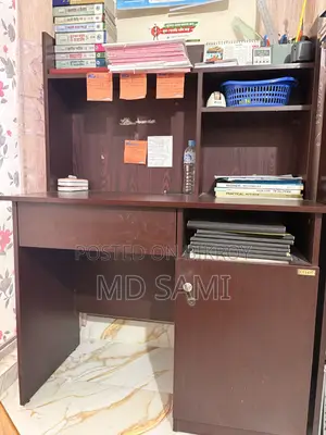 Hatil Reading Table