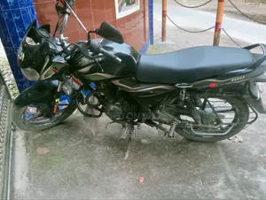 বাজাজ ডিসকভার ১০০ ২০১২ সবুজ