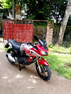 Yamaha 2015 Red