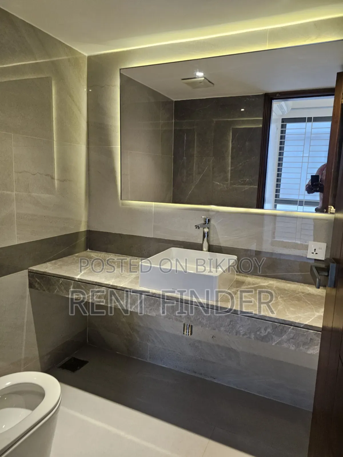 4-Bedroom Apartment in Gulshan for Rent