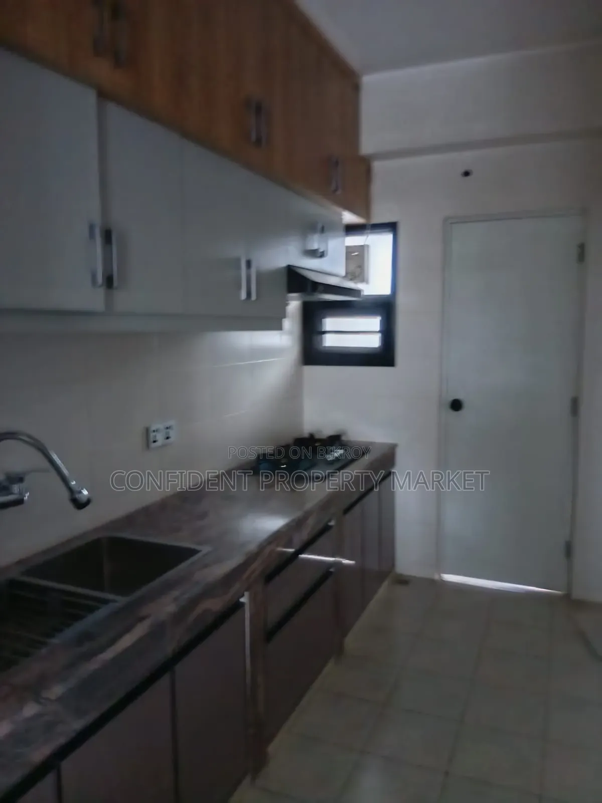4 Bedroom Apartment in Gulshan for Rent