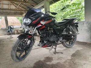 বাজাজ পালসার ১৫০ ২০২১ কালো