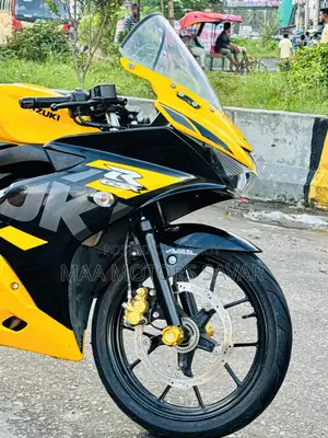 Suzuki GSX-R150 2024 Yellow