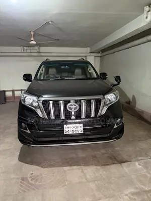 Toyota Land Cruiser Prado 2011 Black