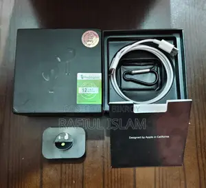 অ্যাপল এয়ারপডস প্রো ২য় জেন দুবাই ভার্সন