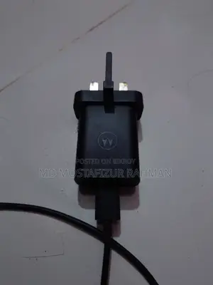 মোটোলোরা অরিজিনাল ২০ডব্লিউ চার্জার