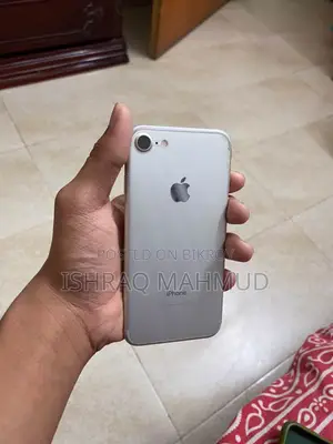 অ্যাপল আইফোন ৭ ১২৮ জিবি হোয়াইট