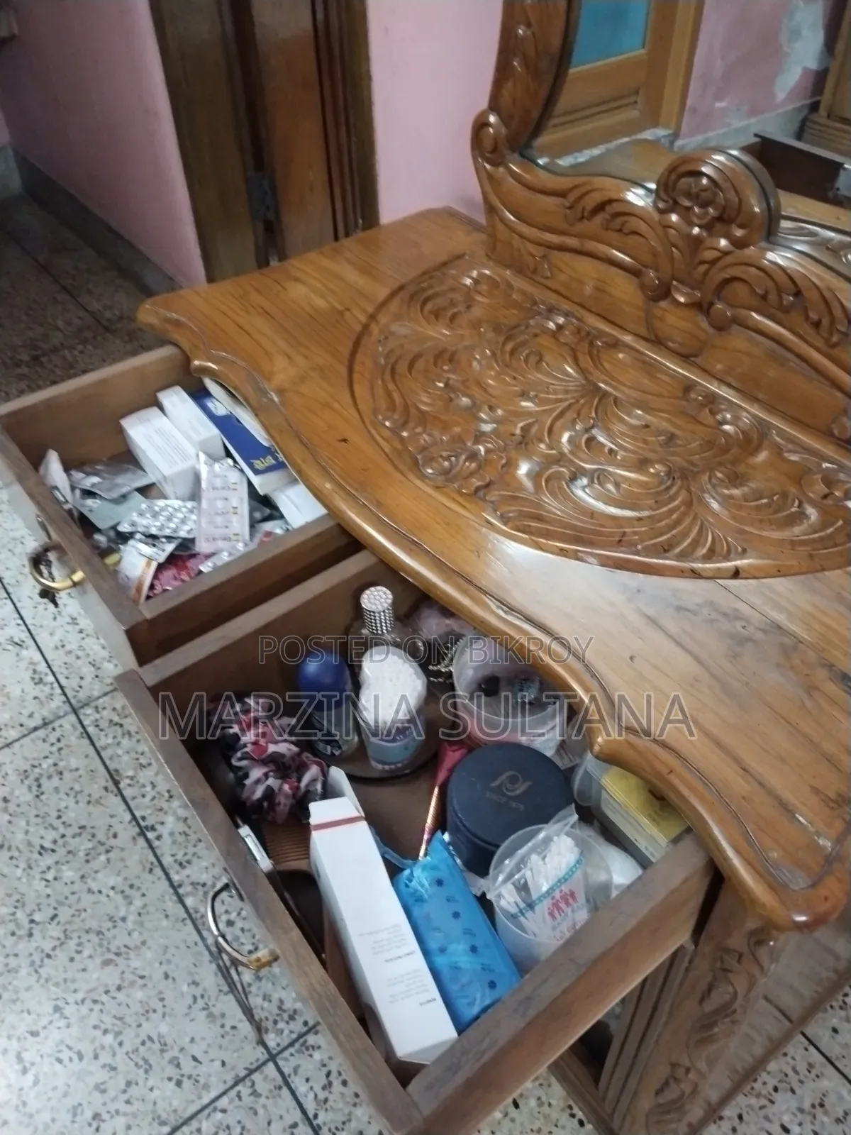 Dressing Table for Sale