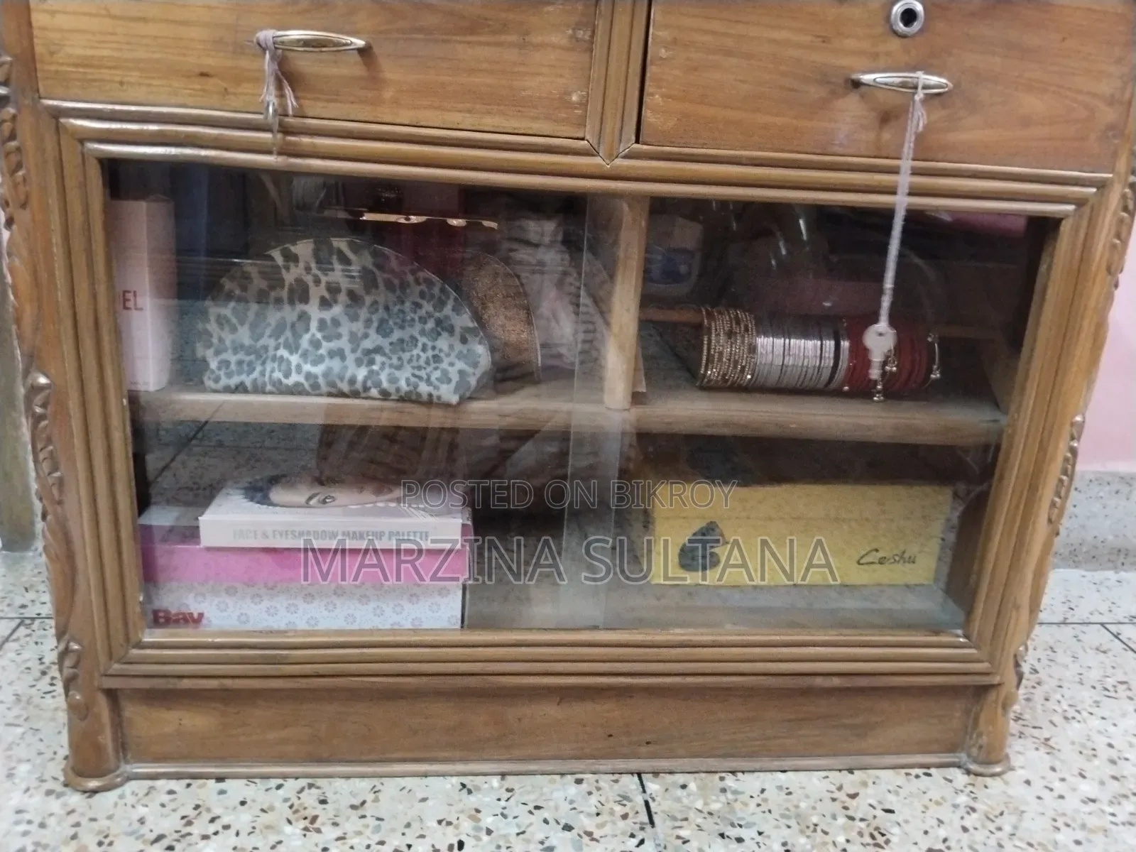 Dressing Table for Sale