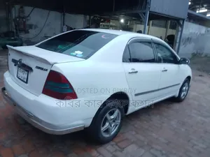 Toyota Corolla 2004 White