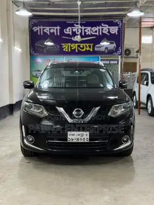 নিসান এক্স-ট্রেইল ২.০ হাইব্রিড এফডব্লিউডি ২০১৫ কালো