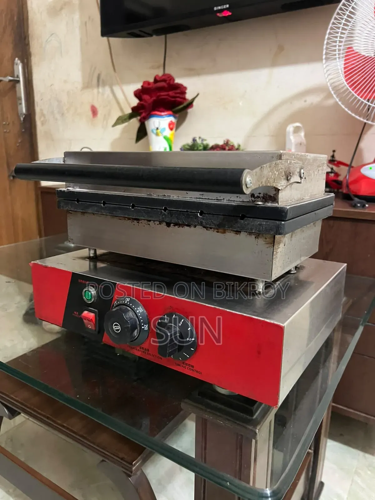 Waffle Machine