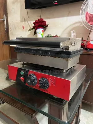 Waffle Machine