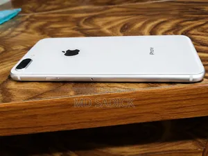 অ্যাপল আইফোন ৮ প্লাস ১২৮ জিবি হোয়াইট