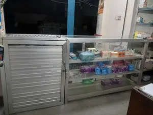 Aluminum Showcase