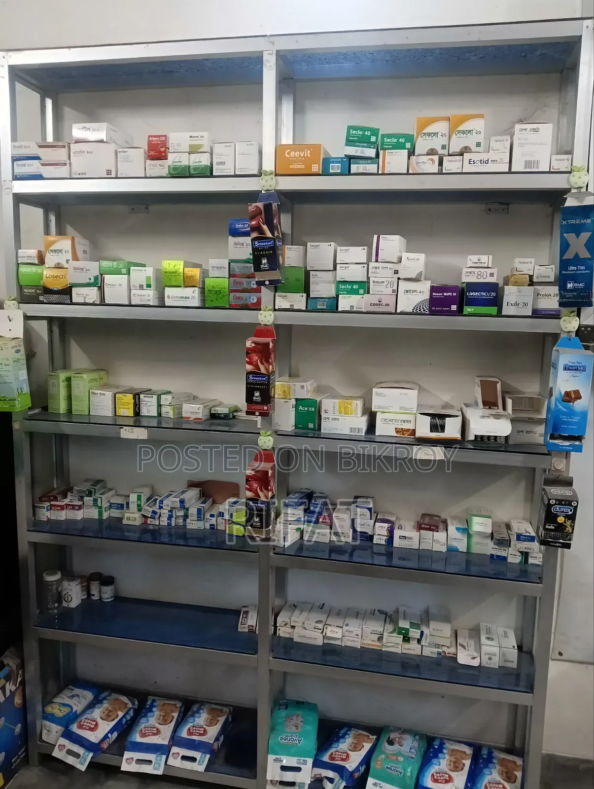Aluminum Showcase