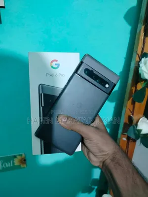 EL 8 GB Black